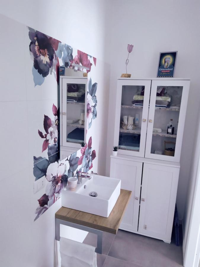 לינה וארוחת בוקר פורלצה Peonia 2 Posti Wi-Fi Ac Free Park Jacuzzi מראה חיצוני תמונה